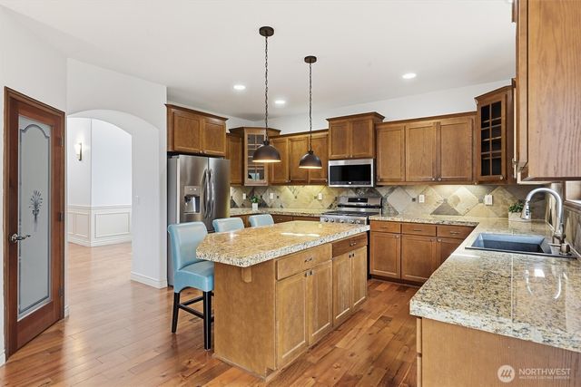 14811 239th Place SE, Snohomish, WA 98296