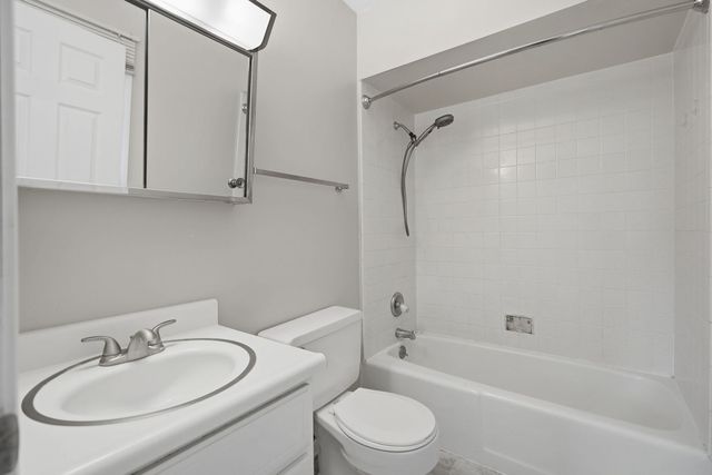 109 N 3RD Street, Colona, IL 61241