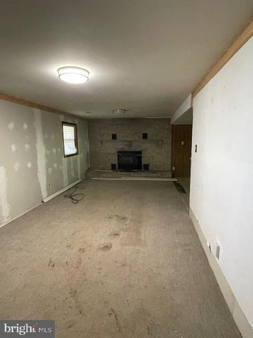 5521 GLEN AVE, Lanham, MD 20706