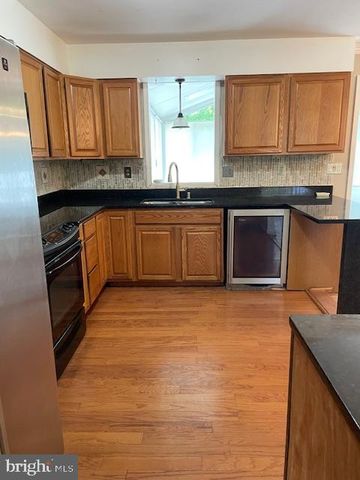 5521 GLEN AVE, Lanham, MD 20706