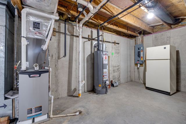 134 DILLON CT, New Market, VA 22844