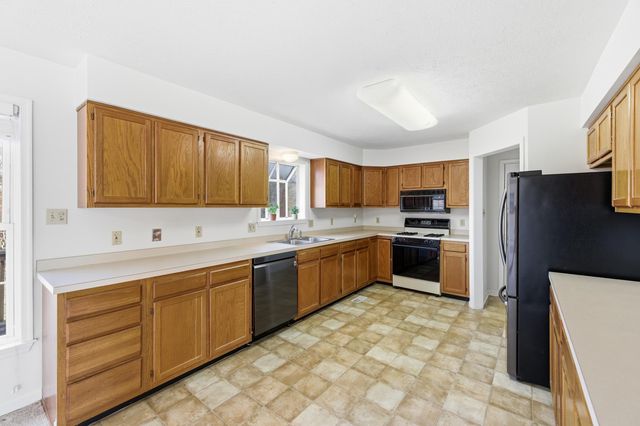 134 DILLON CT, New Market, VA 22844