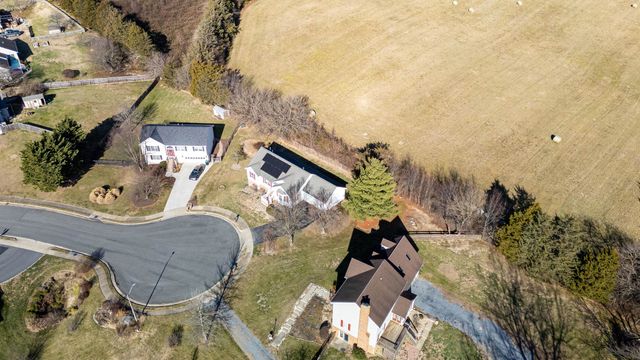 134 DILLON CT, New Market, VA 22844