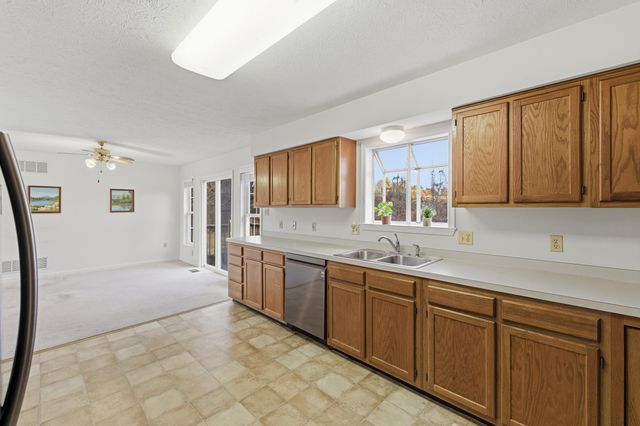 134 DILLON CT, New Market, VA 22844