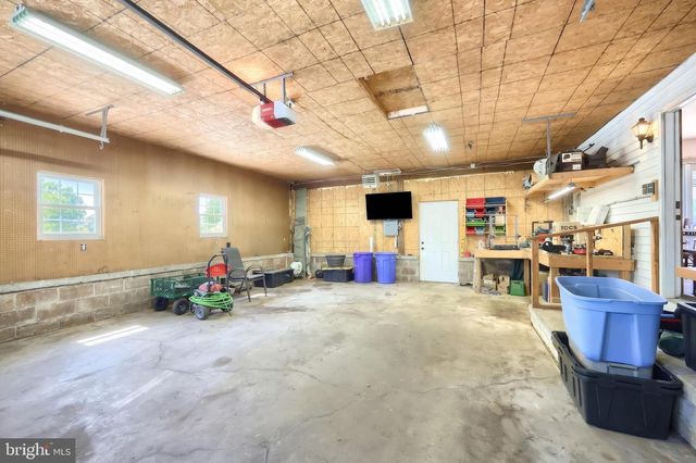 155 4TH ST, Mount Wolf, PA 17347