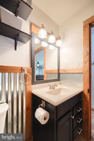 155 4TH ST, Mount Wolf, PA 17347