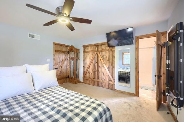 155 4TH ST, Mount Wolf, PA 17347