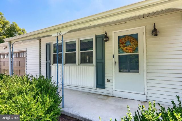 155 4TH ST, Mount Wolf, PA 17347