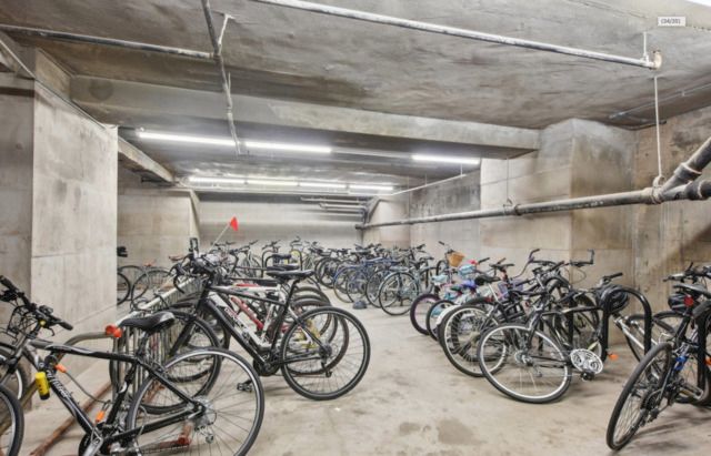 565 W Quincy Street 1008, Chicago, IL 60661