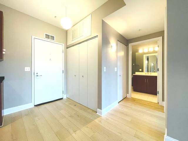 565 W Quincy Street 1008, Chicago, IL 60661