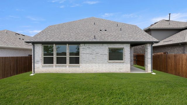 748 Hidden Feather Drive, Lavon, TX 75166