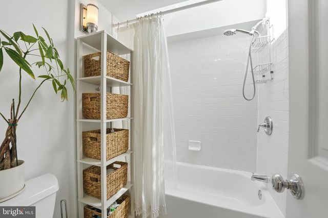 3313 Q ST NW, Washington, DC 20007