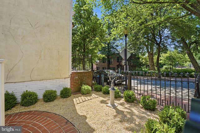 3313 Q ST NW, Washington, DC 20007