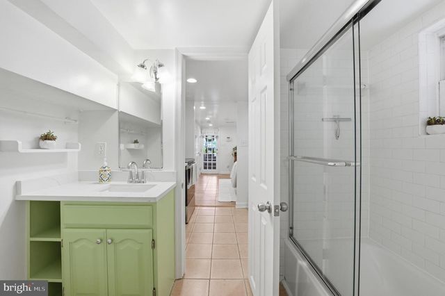 3313 Q ST NW, Washington, DC 20007