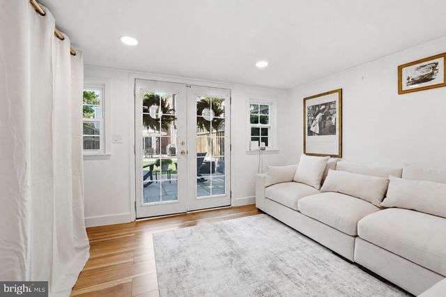 3313 Q ST NW, Washington, DC 20007