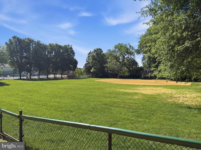 3313 Q ST NW, Washington, DC 20007