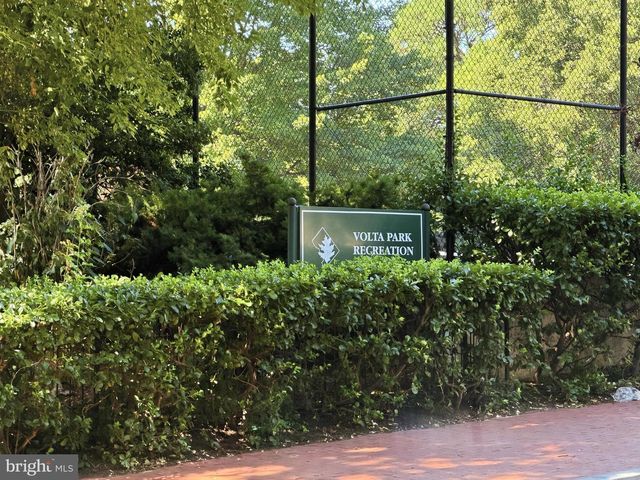 3313 Q ST NW, Washington, DC 20007