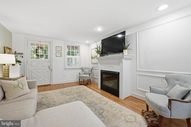 3313 Q ST NW, Washington, DC 20007