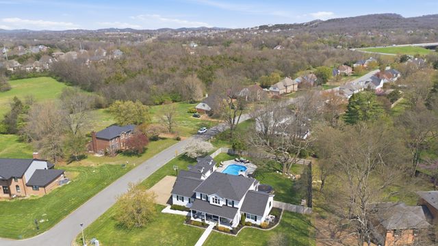 8344 Carriage Hills Dr, Brentwood, TN 37027