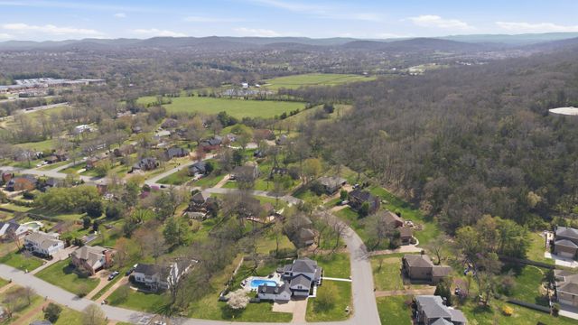 8344 Carriage Hills Dr, Brentwood, TN 37027