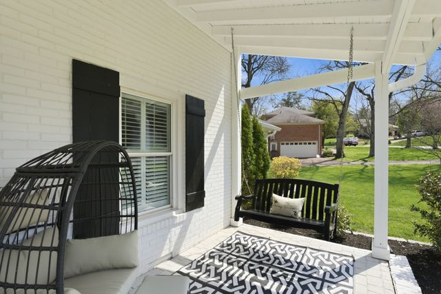 8344 Carriage Hills Dr, Brentwood, TN 37027