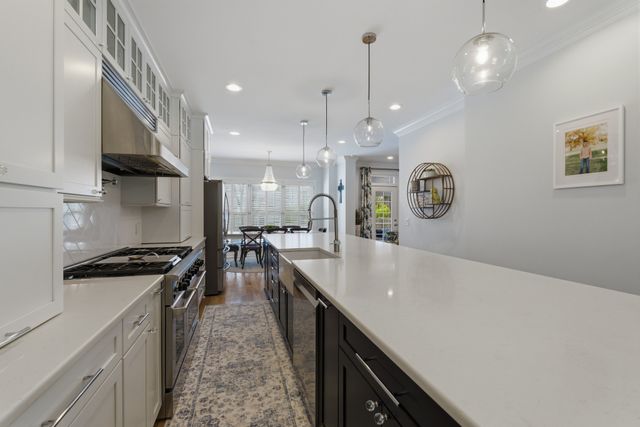 8344 Carriage Hills Dr, Brentwood, TN 37027