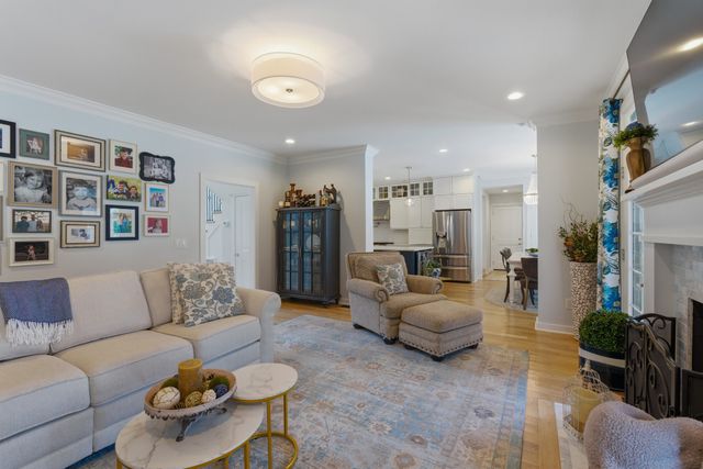 8344 Carriage Hills Dr, Brentwood, TN 37027