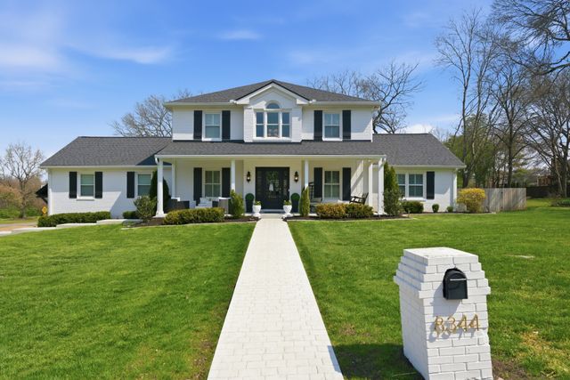 8344 Carriage Hills Dr, Brentwood, TN 37027