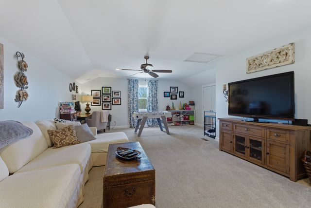 8344 Carriage Hills Dr, Brentwood, TN 37027