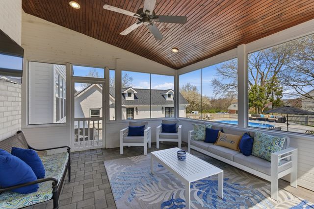 8344 Carriage Hills Dr, Brentwood, TN 37027