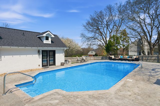 8344 Carriage Hills Dr, Brentwood, TN 37027