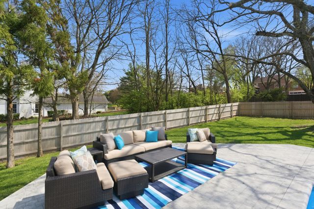 8344 Carriage Hills Dr, Brentwood, TN 37027