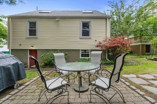 93 Prescott St, Medford, MA 02155