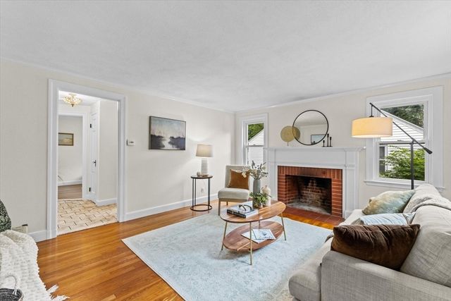 93 Prescott St, Medford, MA 02155