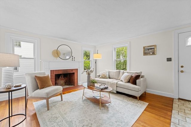 93 Prescott St, Medford, MA 02155