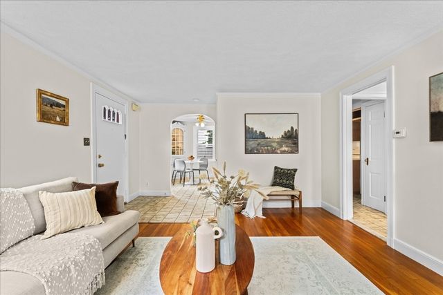 93 Prescott St, Medford, MA 02155