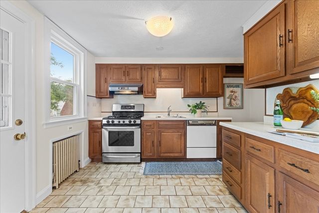 93 Prescott St, Medford, MA 02155