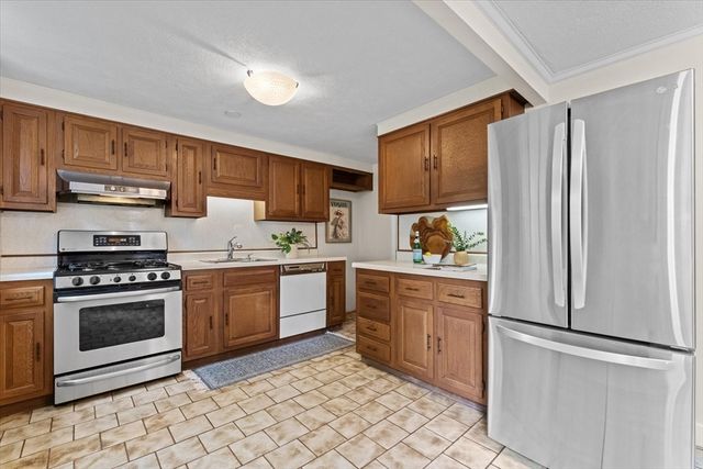 93 Prescott St, Medford, MA 02155