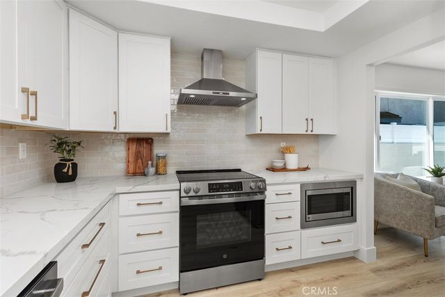 22322 Silent Brook, Lake Forest, CA 92630