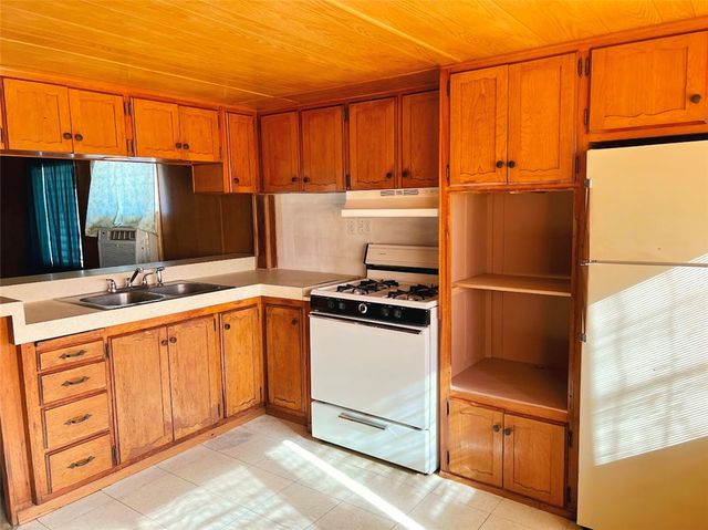 773 Riverview Drive, Bullhead City, AZ 86442