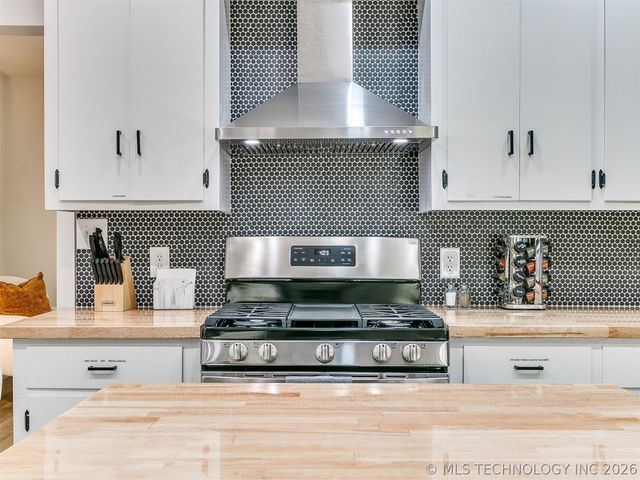 205 S Sandusky Avenue, Tulsa, OK 74112