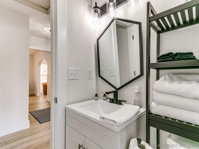 205 S Sandusky Avenue, Tulsa, OK 74112