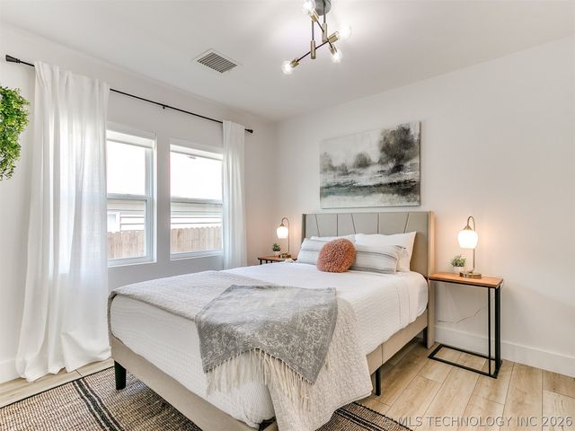 205 S Sandusky Avenue, Tulsa, OK 74112