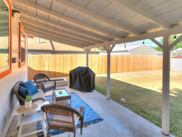 205 S Sandusky Avenue, Tulsa, OK 74112