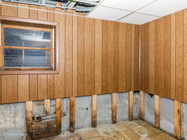 3348 N Albany Avenue, Chicago, IL 60618