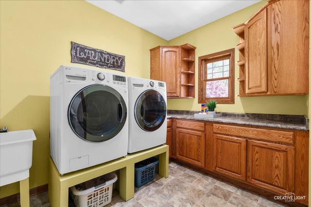 37 Park Drive, Yorkville, IL 60560