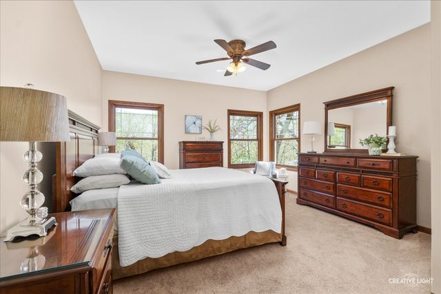 37 Park Drive, Yorkville, IL 60560