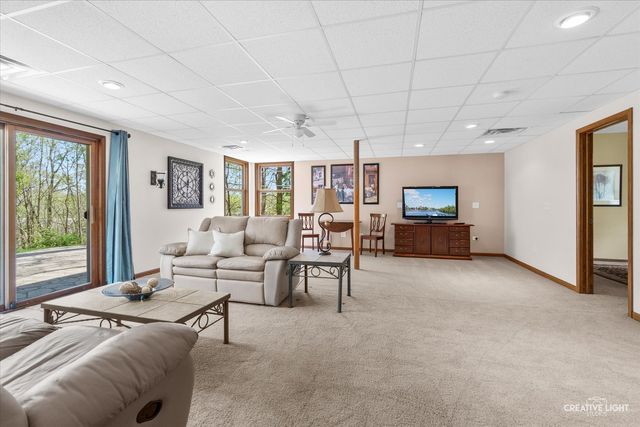 37 Park Drive, Yorkville, IL 60560