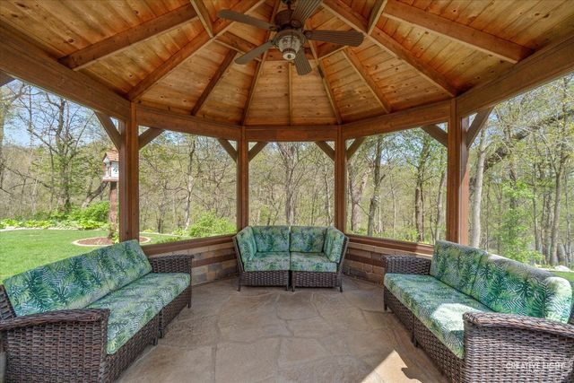 37 Park Drive, Yorkville, IL 60560