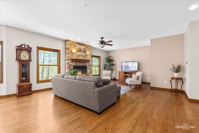 37 Park Drive, Yorkville, IL 60560